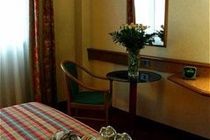 Holiday Inn Turin South Esterno foto